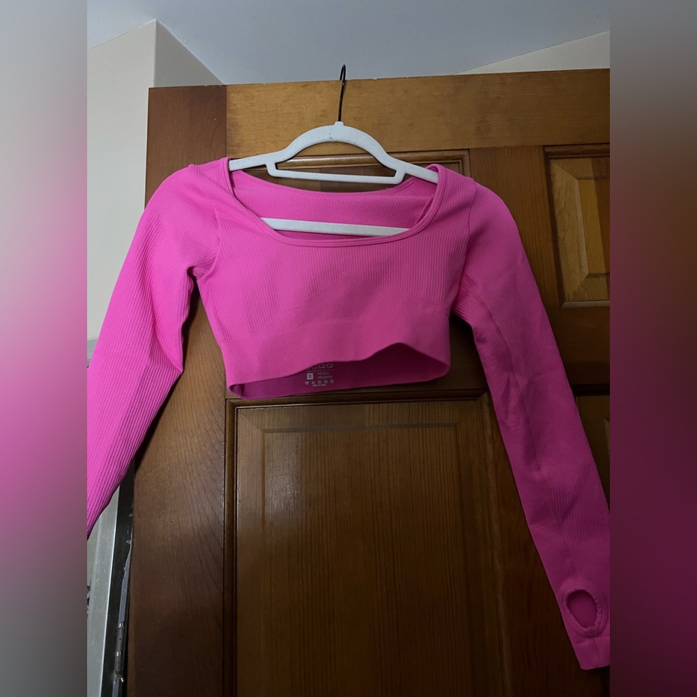Amazon work out top